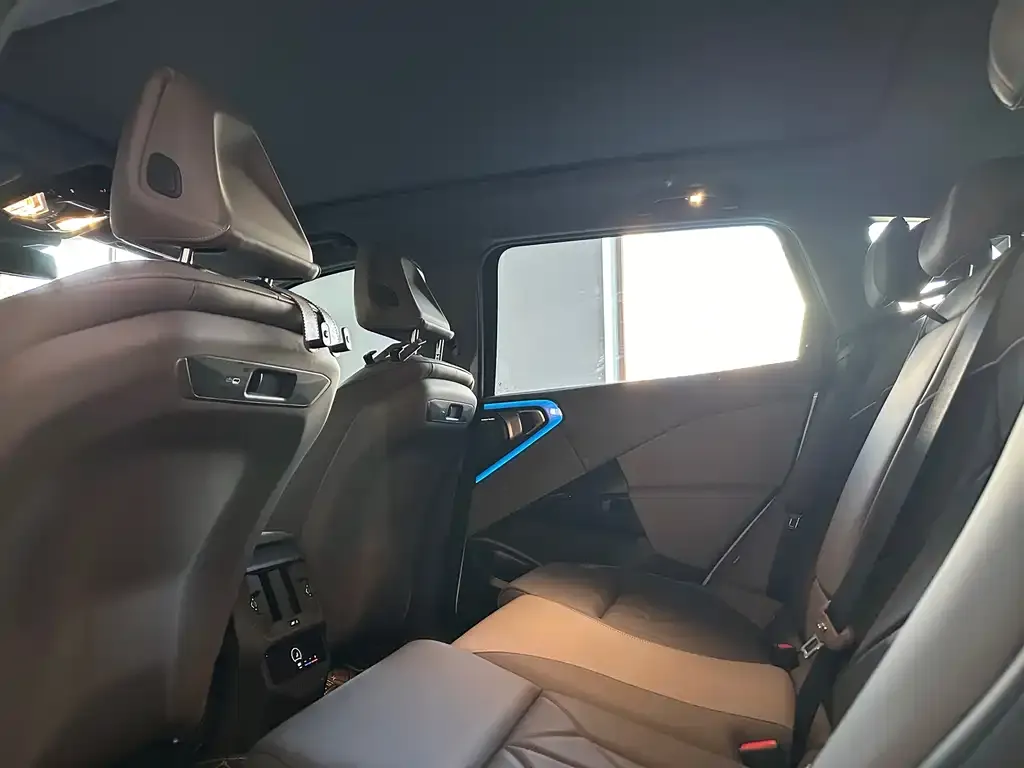 BMW X3 2025 из CN, фото 2