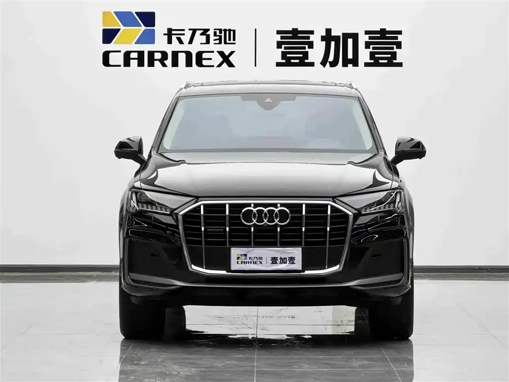 Audi Q7 2023 из CN, фото 9