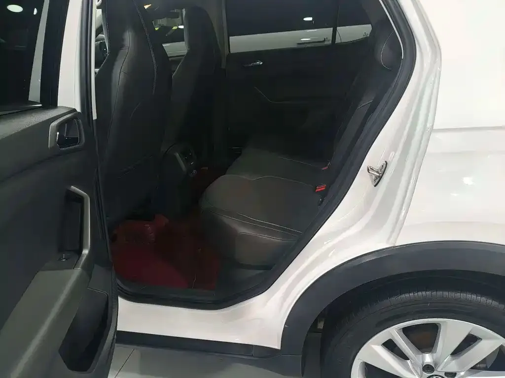 Volkswagen T-Cross 2021 из CN, фото 2