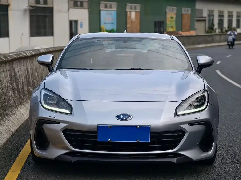 Subaru BRZ 2022 из CN, фото 6
