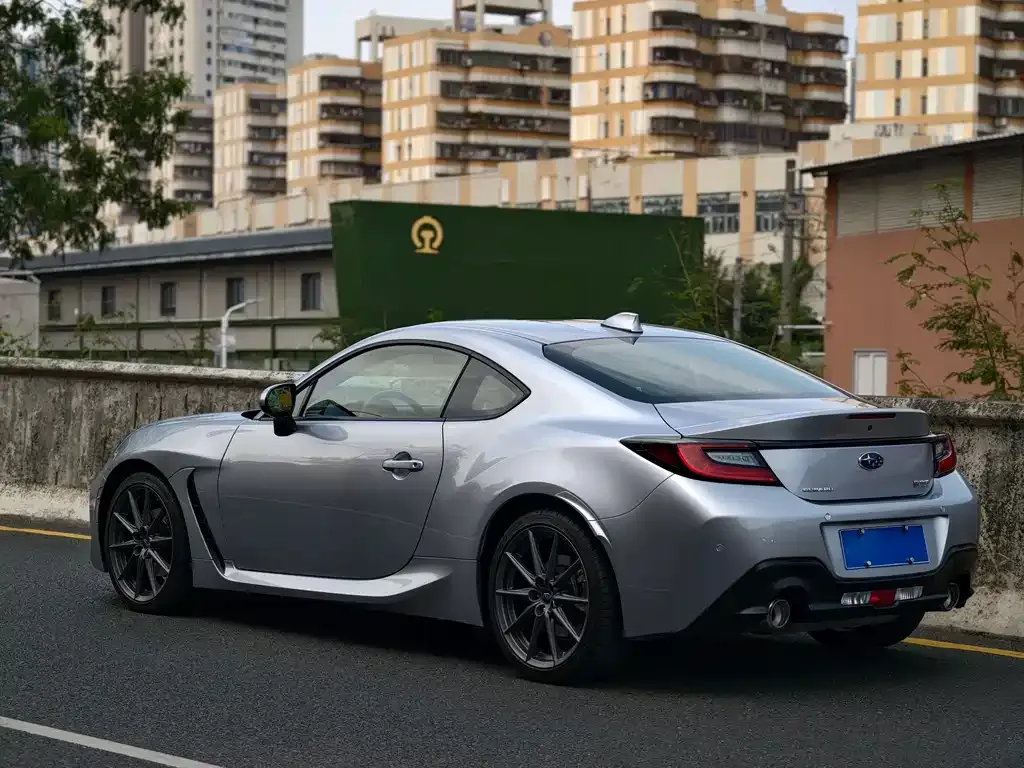 Subaru BRZ 2022 из CN, фото 8