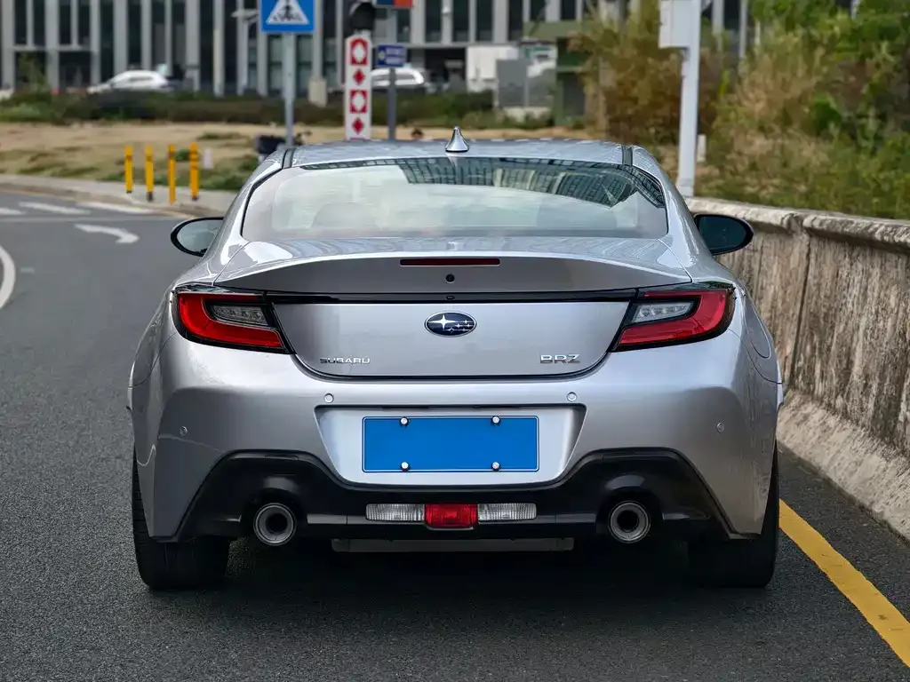 Subaru BRZ 2022 из CN, фото 9