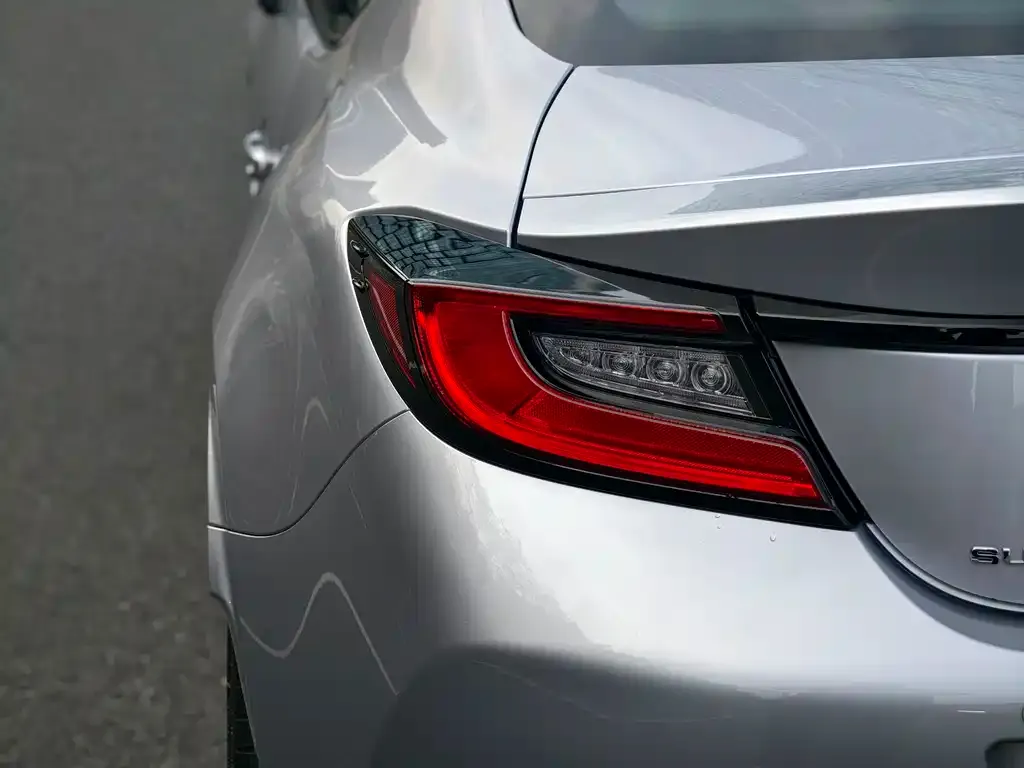 Subaru BRZ 2022 из CN, фото 2
