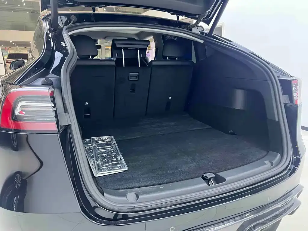 Tesla Model Y 2022 из CN, фото 10