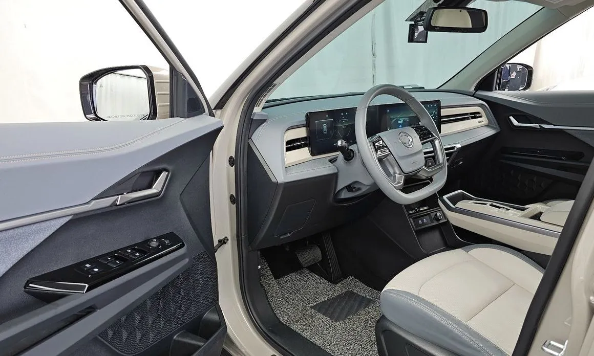 KG Mobility (Ssangyong) Torres 2024 из KR, фото 9