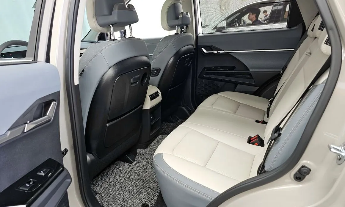 KG Mobility (Ssangyong) Torres 2024 из KR, фото 6