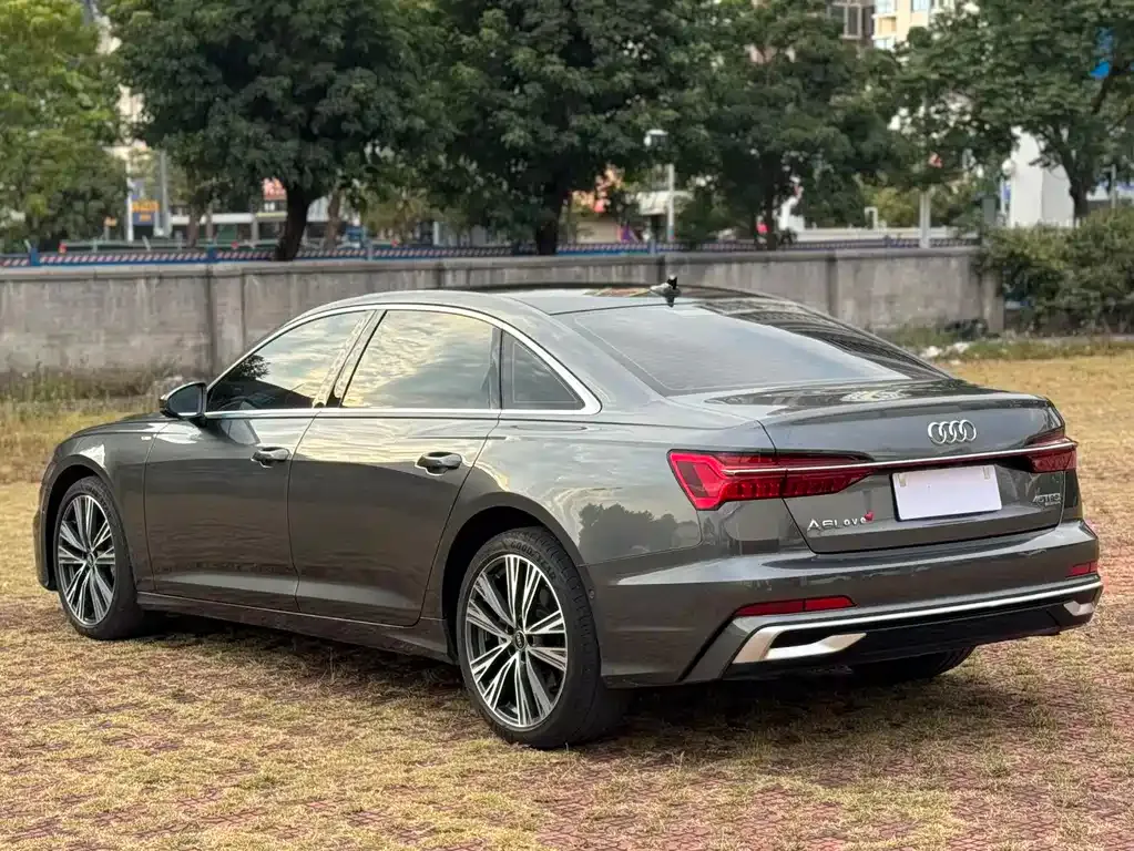 Audi A6L 2023 из CN, фото 7