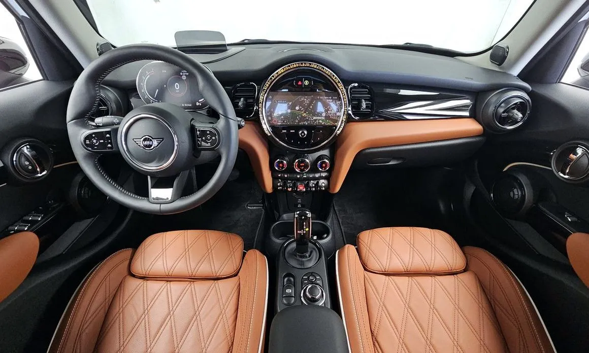 Mini Cooper 2024 из KR, фото 8
