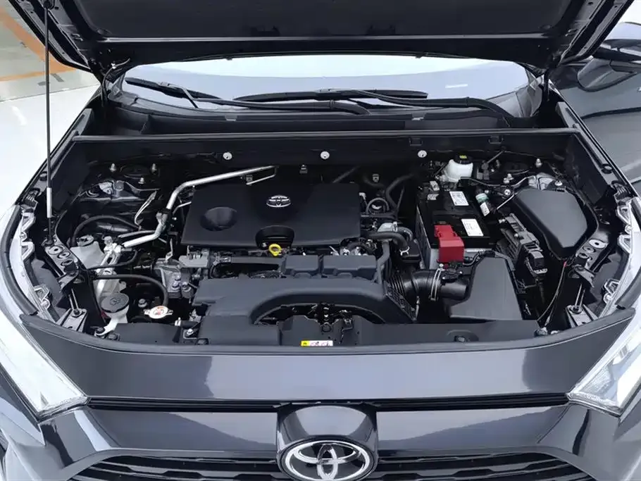 Toyota RAV4 — фото 10