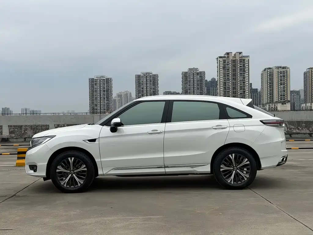Honda UR-V — фото 10