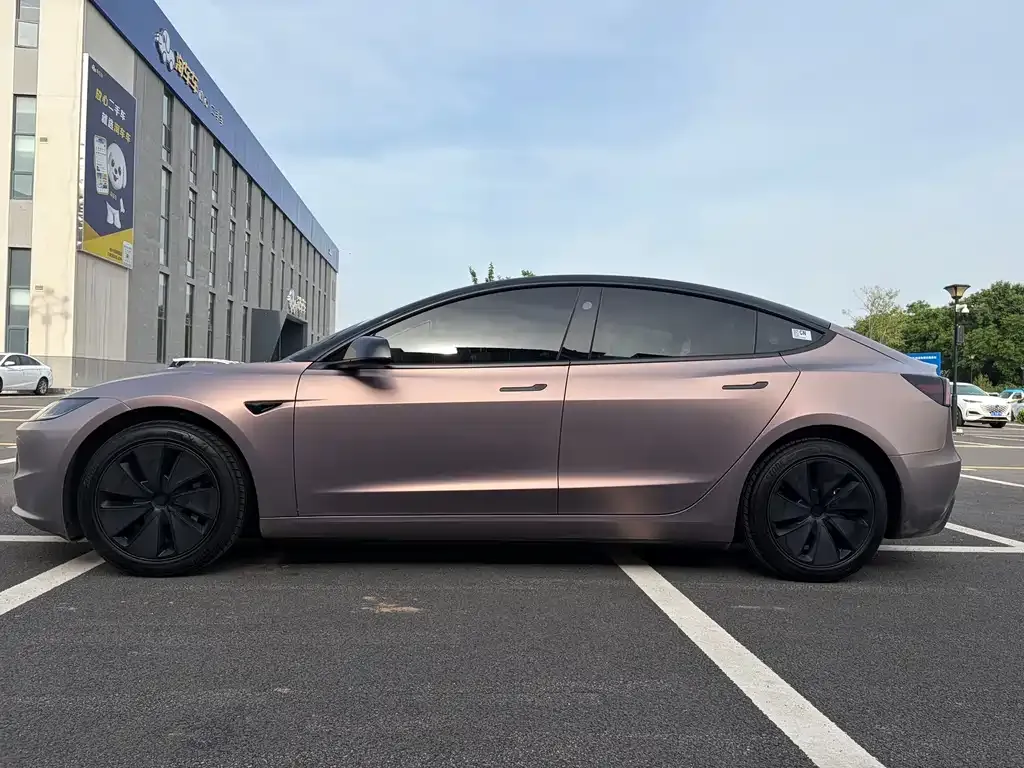 Tesla Model 3 — фото 4