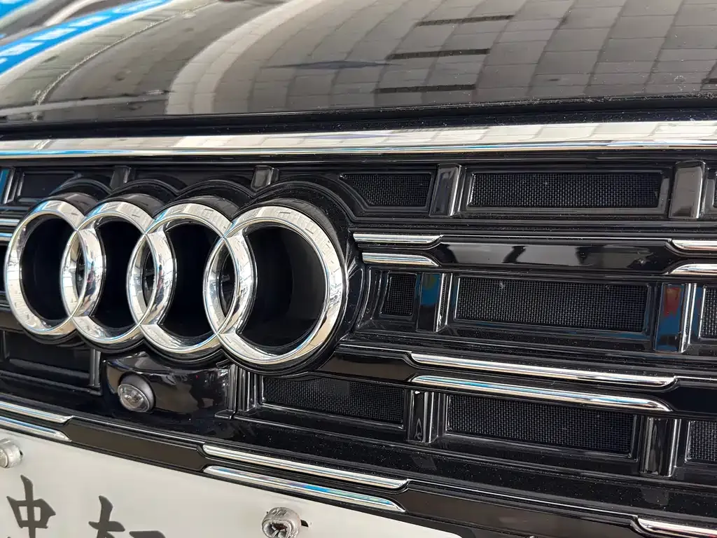Audi A6L — фото 9