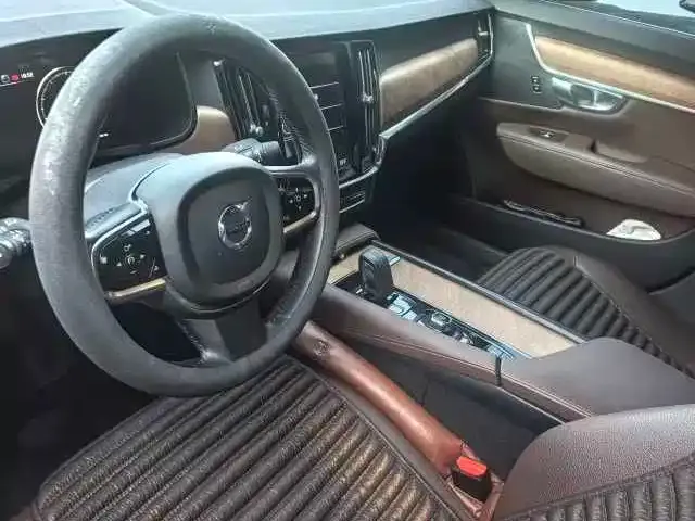 Volvo S90 — фото 3
