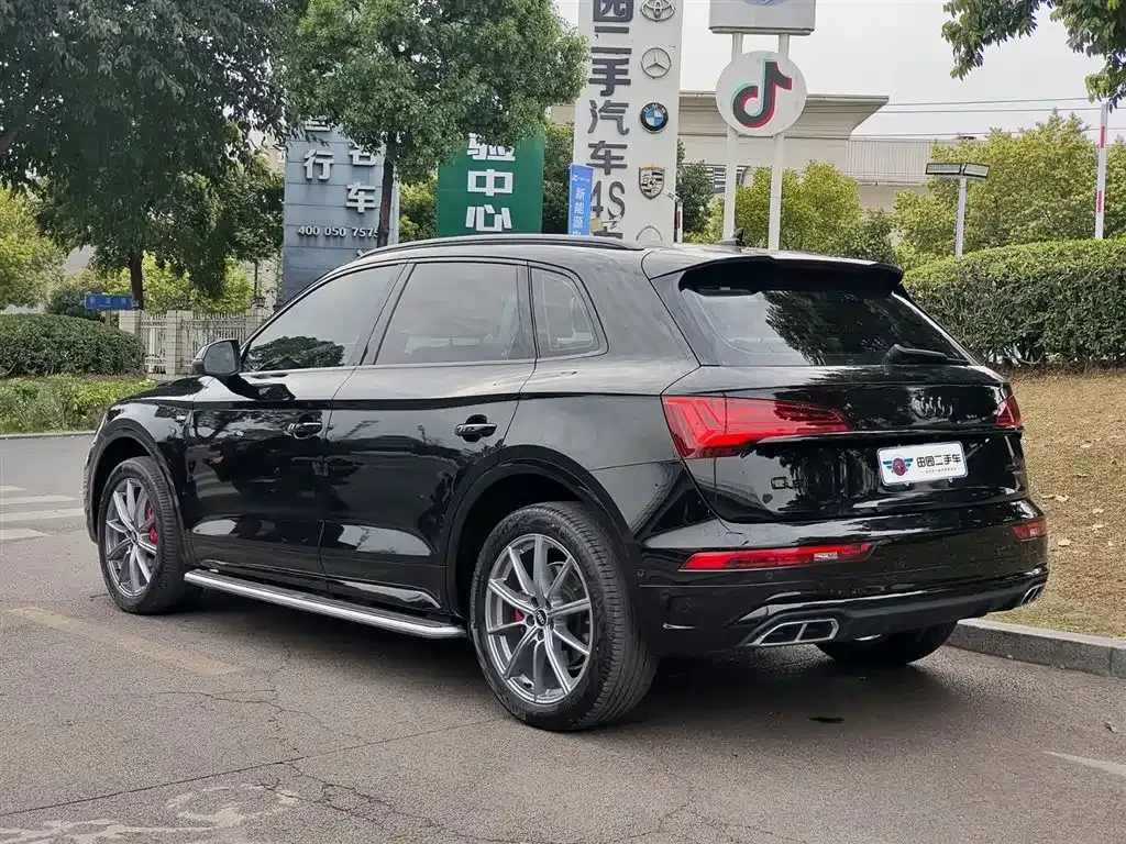 Audi Q5L — фото 4