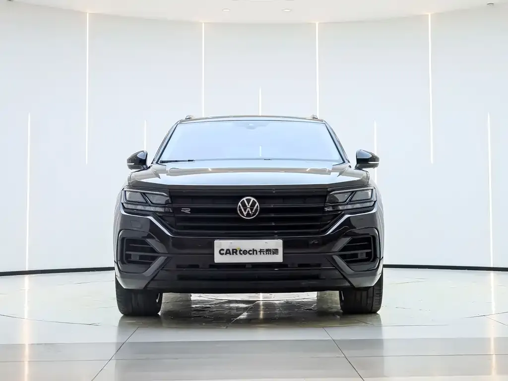 Volkswagen Touareg — фото 3