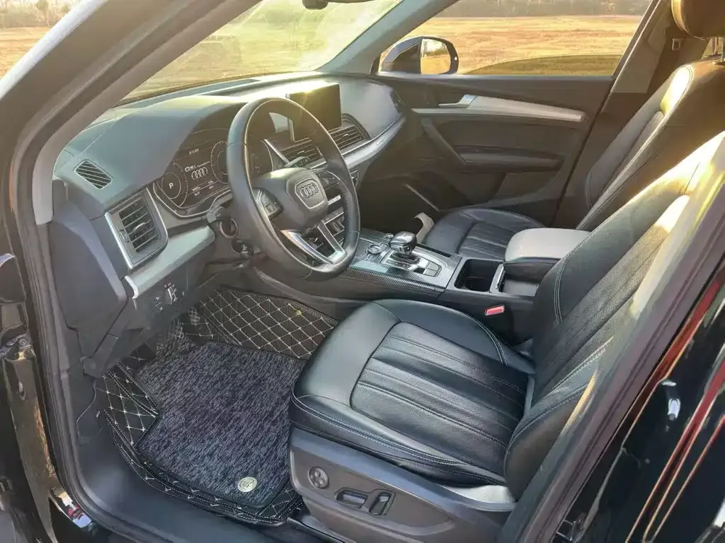 Audi Q5L 2021 из CN, фото 3