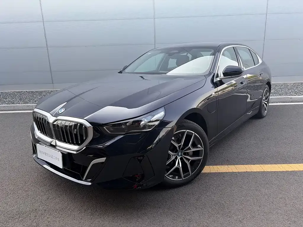BMW i5 2025 из CN, фото 3