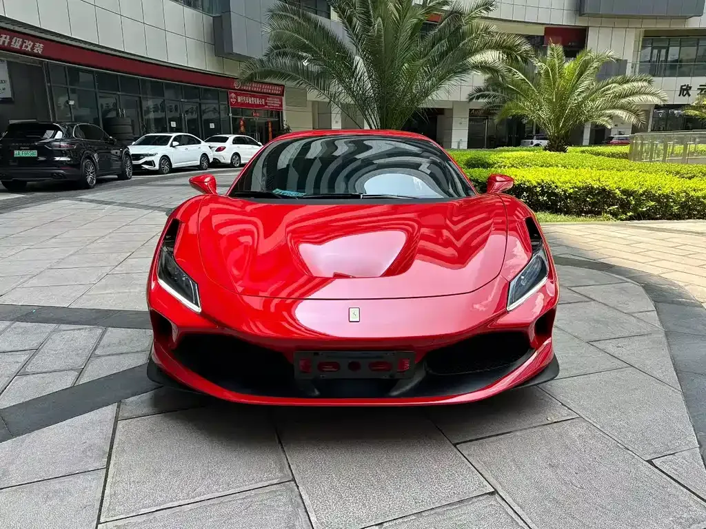 Ferrari F8 — фото 8
