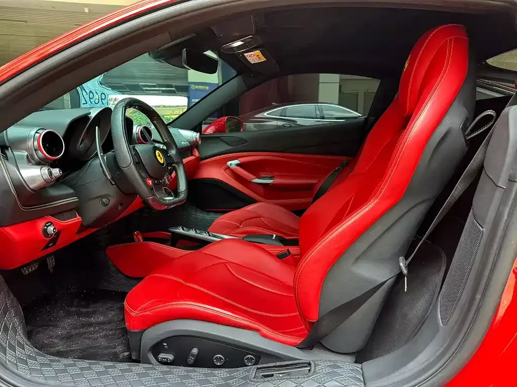 Ferrari F8 — фото 3