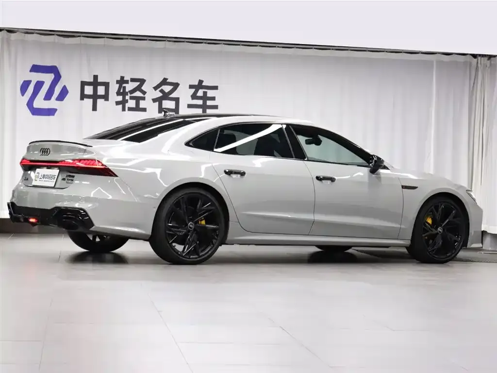 Audi A7L — фото 3