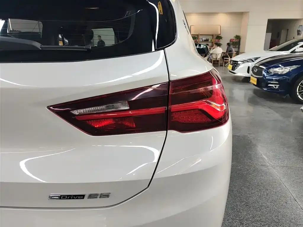 BMW X2 — фото 2