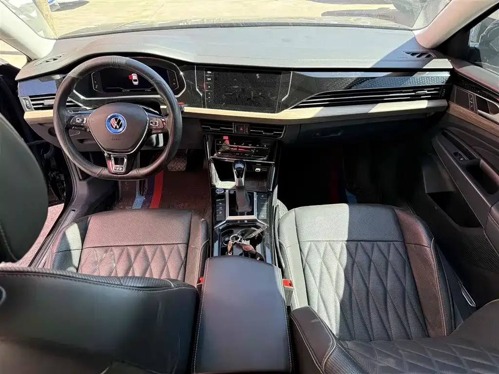 Volkswagen Passat — фото 2