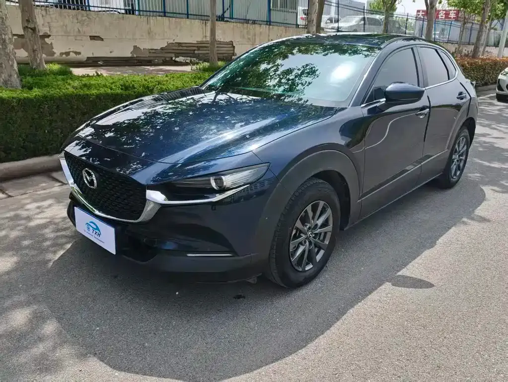 Mazda CX-30 — фото 1