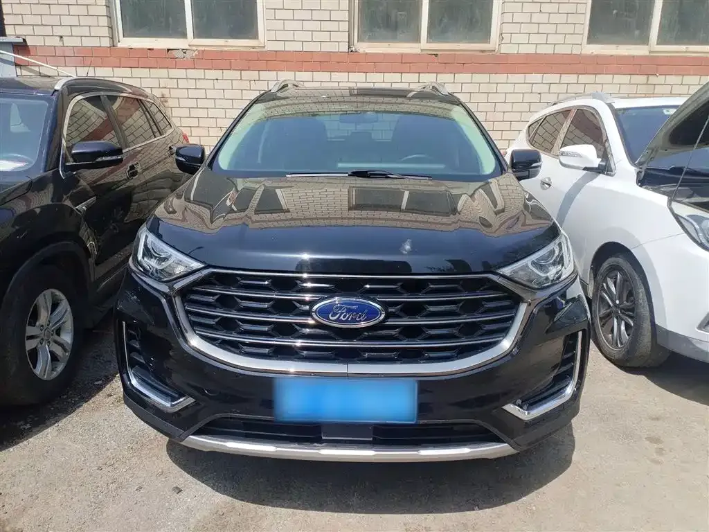 Ford Edge — фото 10