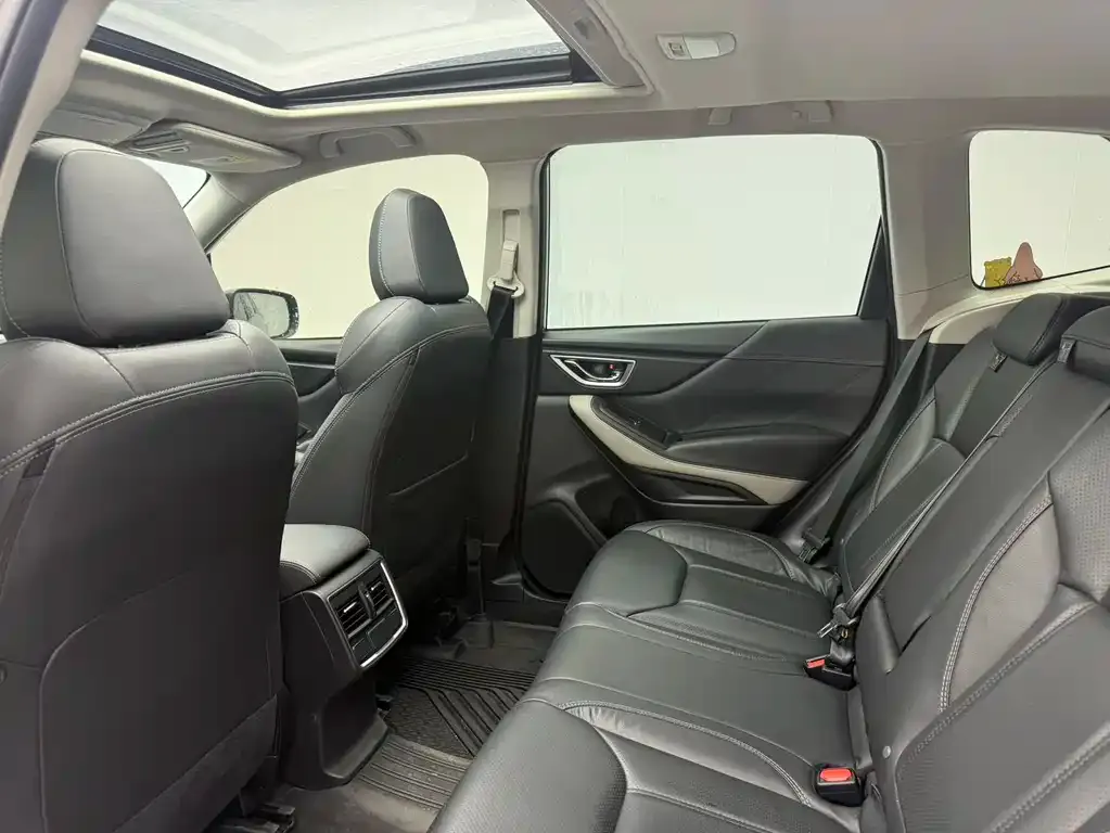 Subaru Forester — фото 10