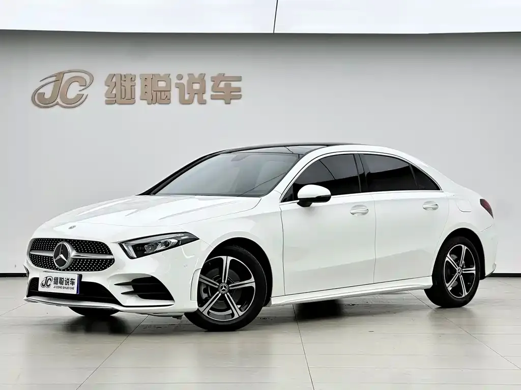 Mercedes-Benz A-Class — фото 1