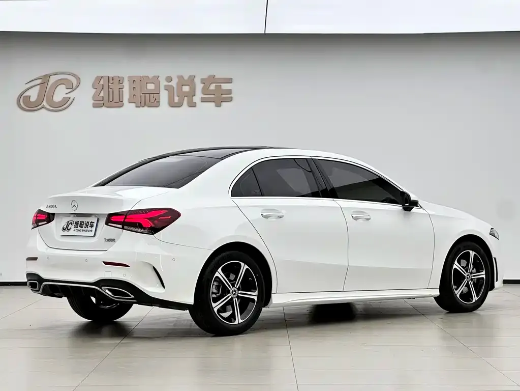 Mercedes-Benz A-Class — фото 5
