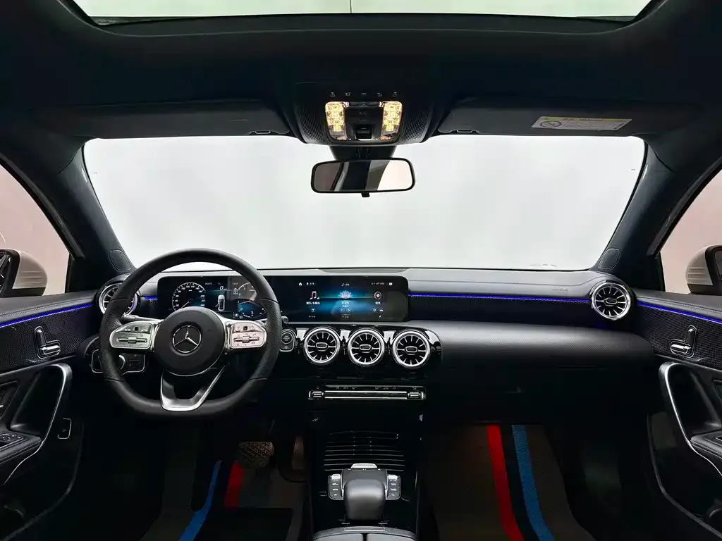 Mercedes-Benz A-Class — фото 10