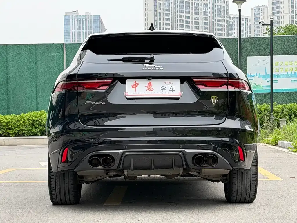Jaguar F-PACE — фото 7
