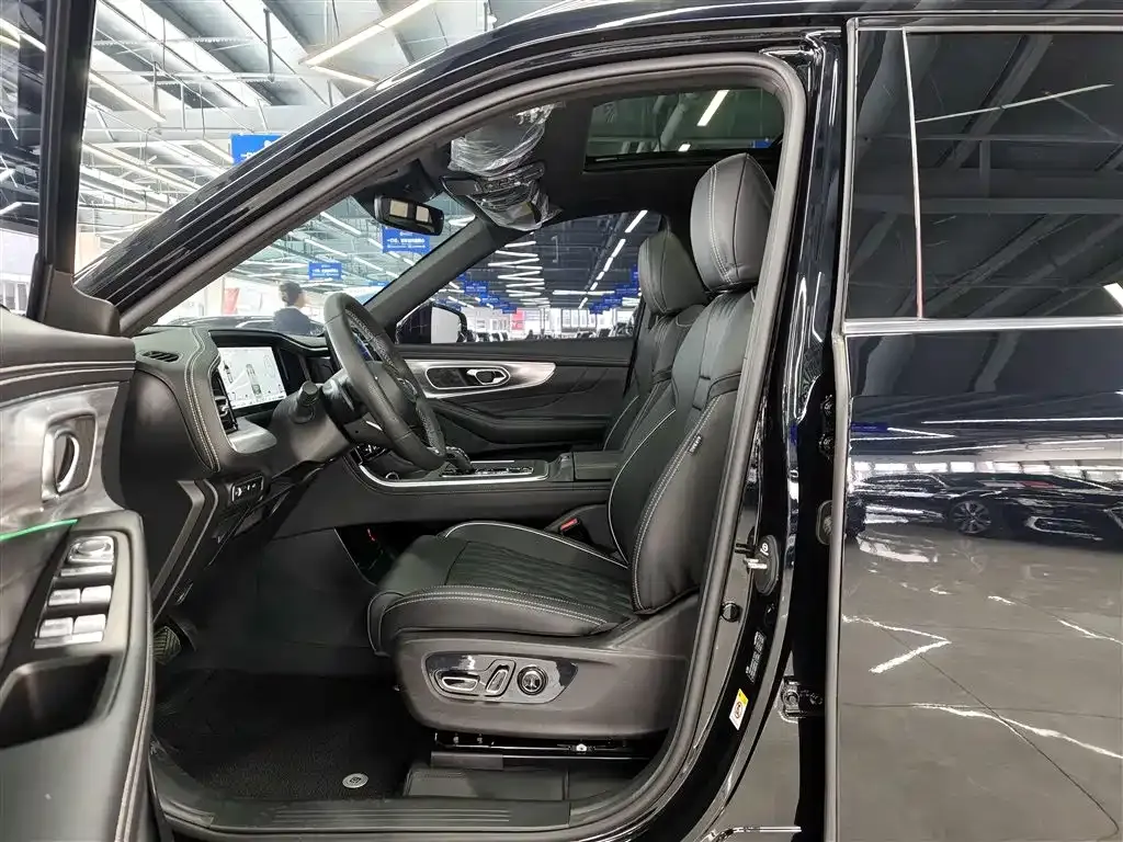 GAC Motor Trumpchi GS8 — фото 8