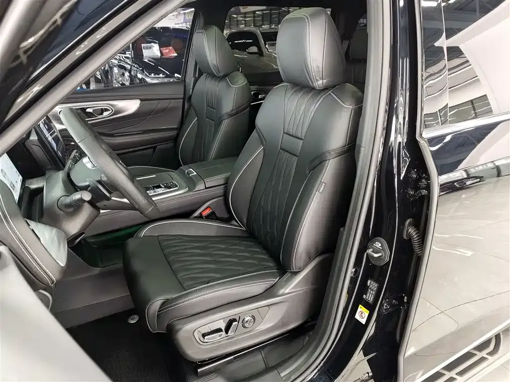 GAC Motor Trumpchi GS8 — фото 10