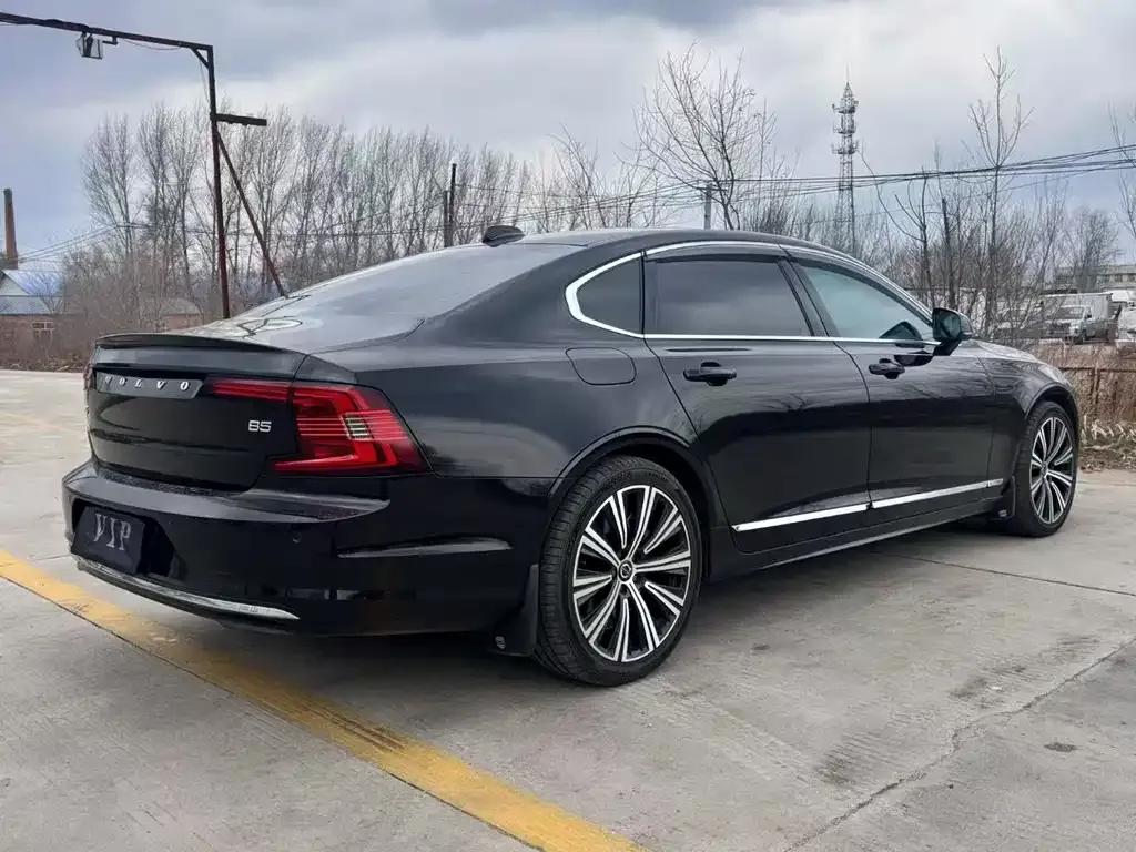 Volvo S90 — фото 9