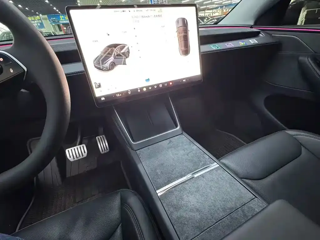 Tesla Model Y — фото 9