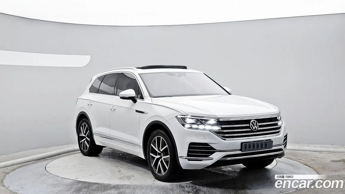 Volkswagen Touareg 2023 из KR, фото 4