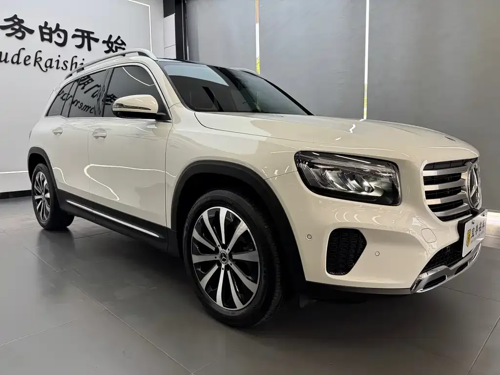 Mercedes-Benz GLB — фото 7