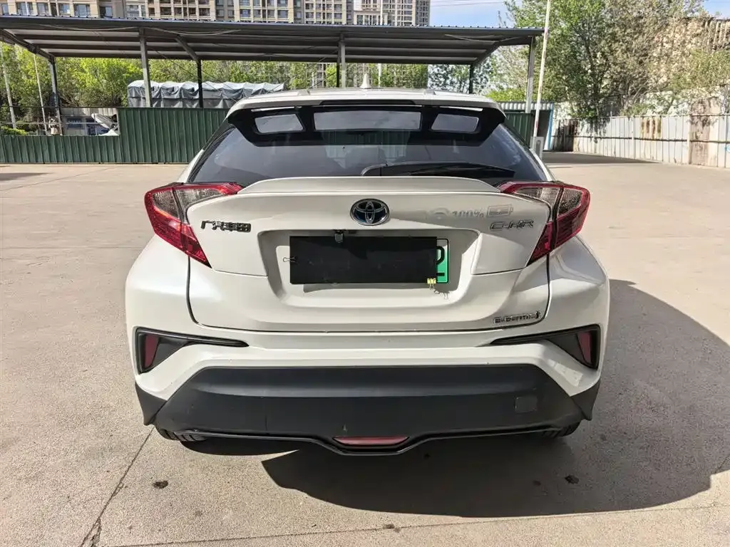 Toyota C-HR EV 2022 из CN, фото 4