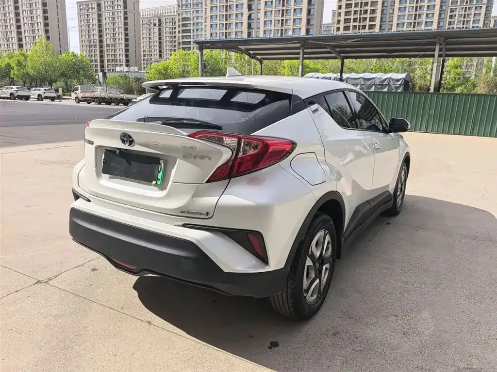 Toyota C-HR EV 2022 из CN, фото 7