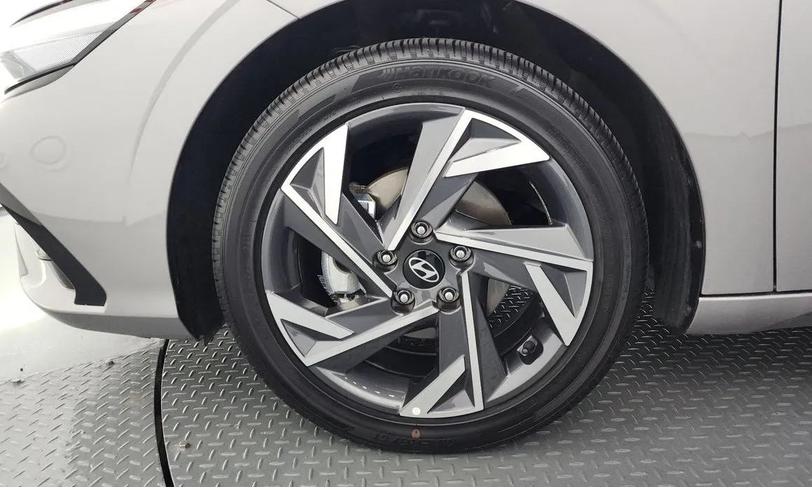 Hyundai AVANTE — фото 4