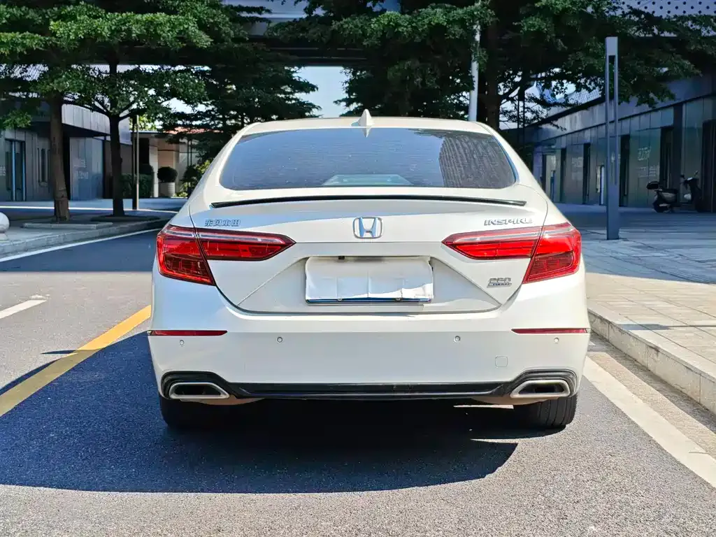 Honda Inspire — фото 9