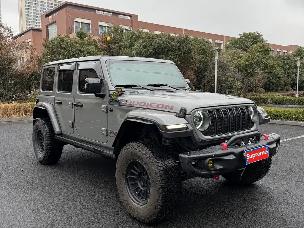 Jeep Wrangler — фото 8