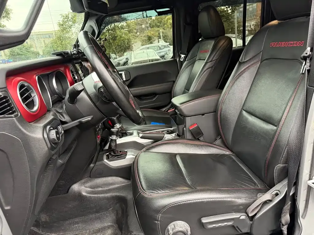 Jeep Wrangler — фото 2