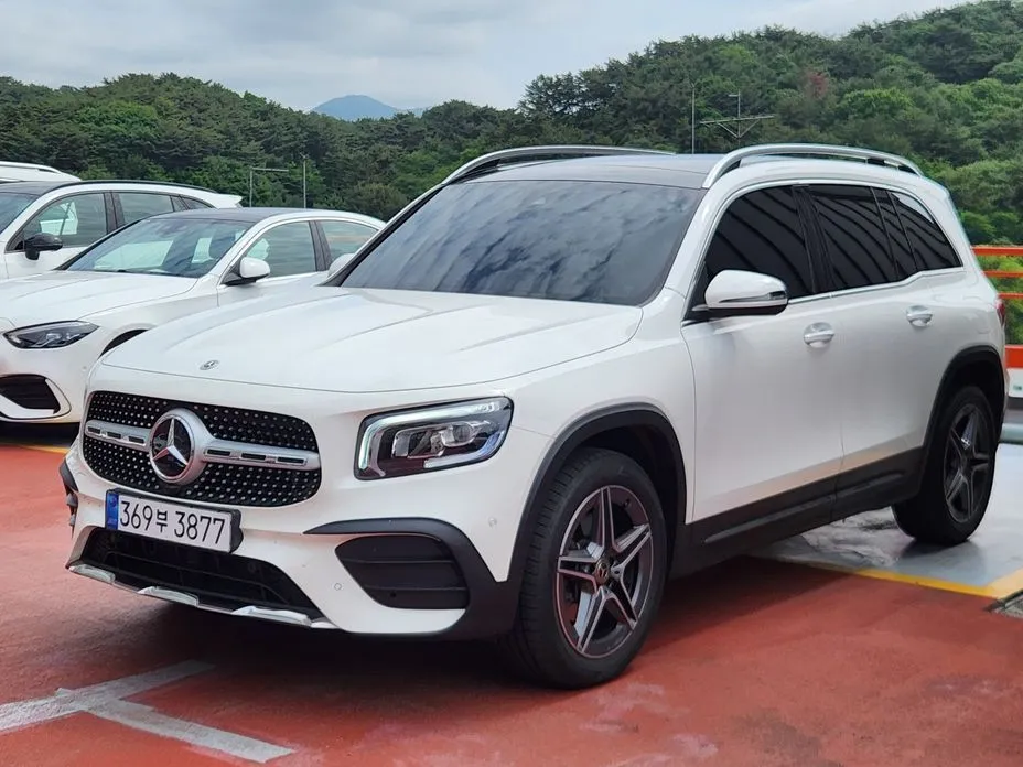 Mercedes-Benz GLB-Class — фото 1