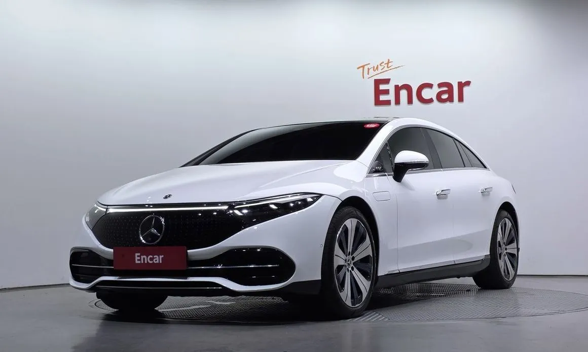 Mercedes-Benz EQS
