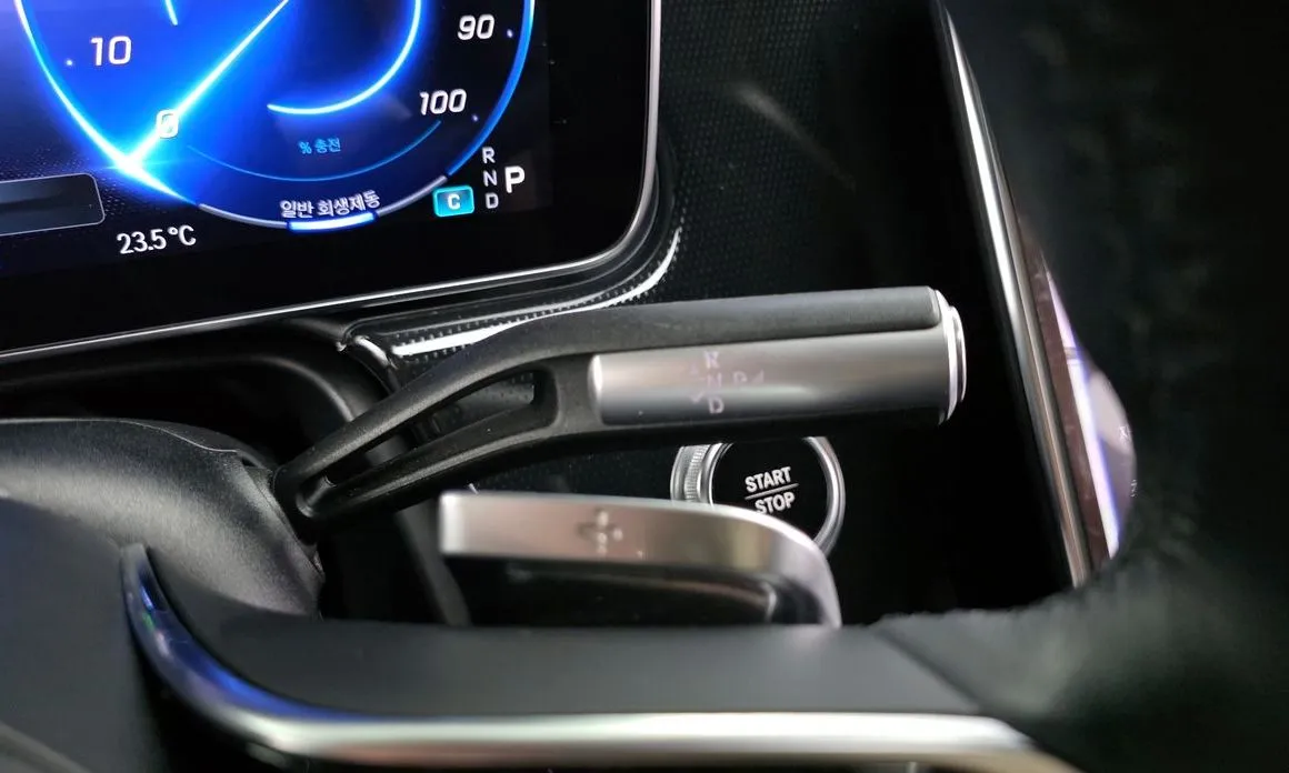 Mercedes-Benz EQS 2023 из KR, фото 6