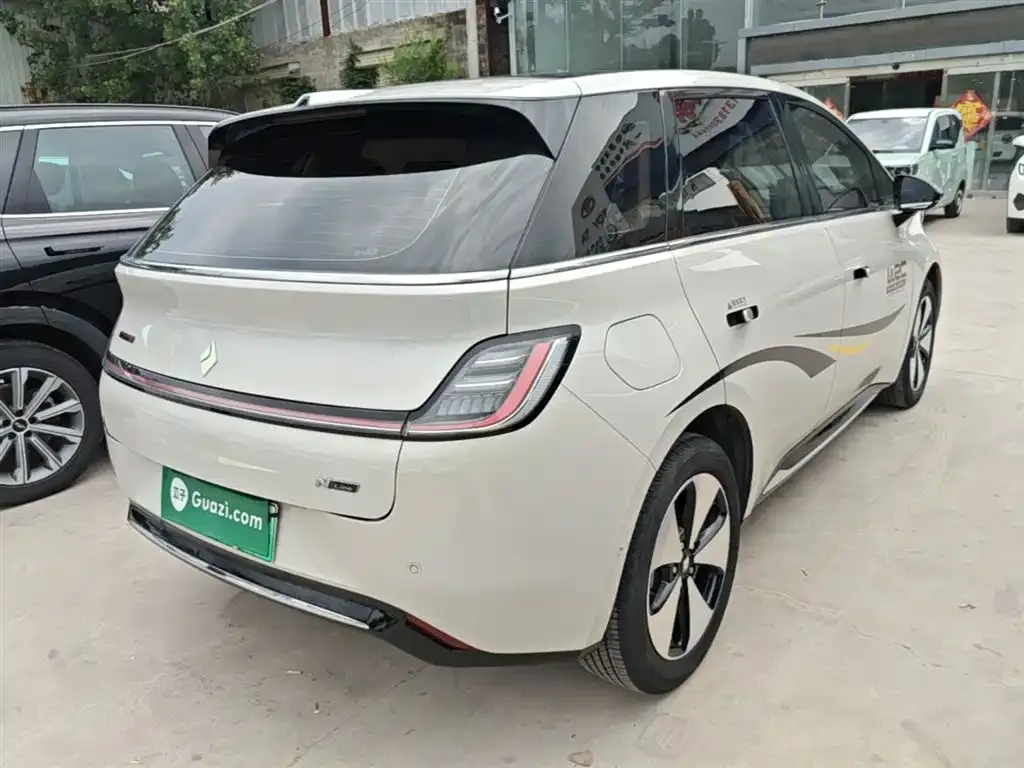 Baojun Yunduo 2024 из CN, фото 8