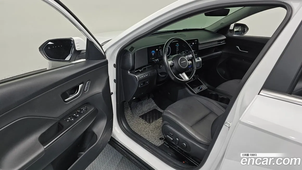 Hyundai Kona — фото 7